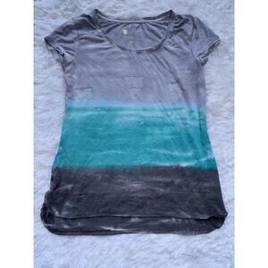 Halycon Women’s Sz. M Green & Gray Design Tee. Soft, Comfortable